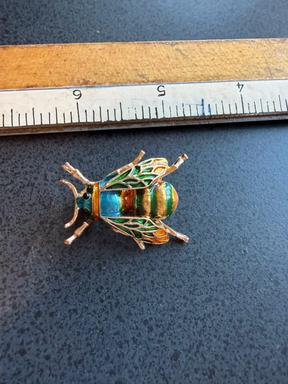 Translucent Enamel Bee insect Brooch Pin Unsigned Gold Tone‎ Vibrant Color